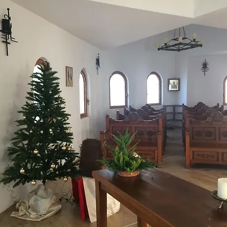Feronya באלאק